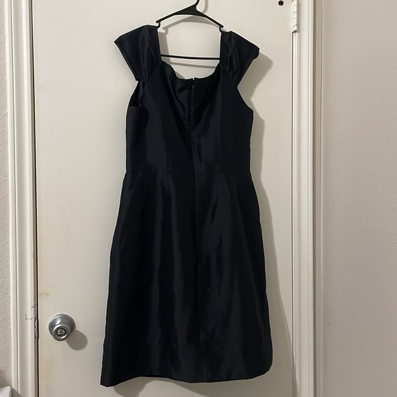 Banana Republic Black Dress with Flutter Cap Sleeves Size 10 - Picture 2 of 9